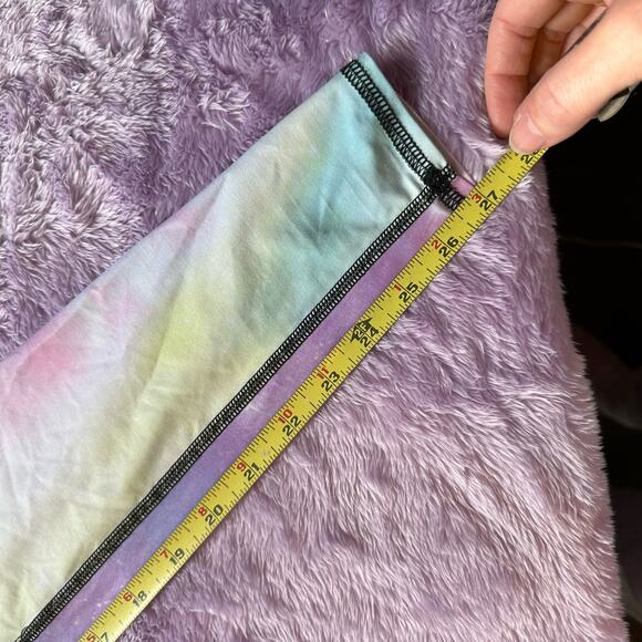 teeki • Nortern Lights Skinny “Hot Pants” Yoga Leggings - Picture 14 of 14